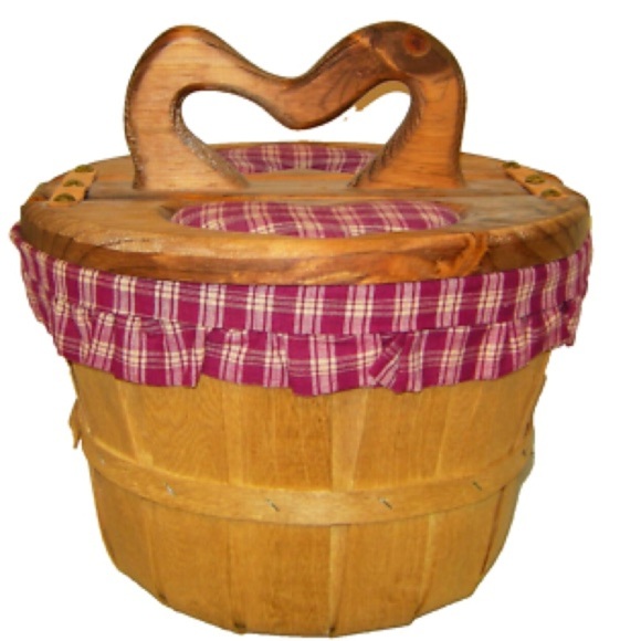 Little rock and crate apple sewing basket with Red Plaid Accents - Picture 1 of 6